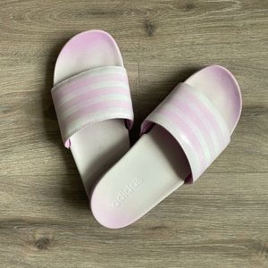 Like New Adidas Women Adilette Comfort Slide Sandals US Size 8
